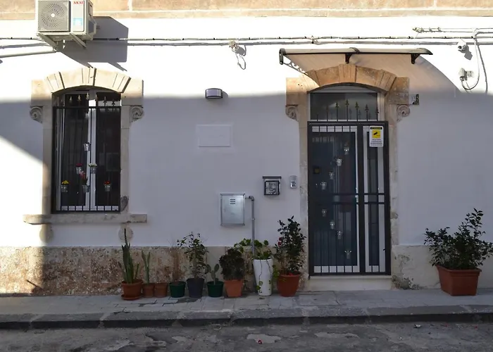 Regina Lucia 4* Syracuse