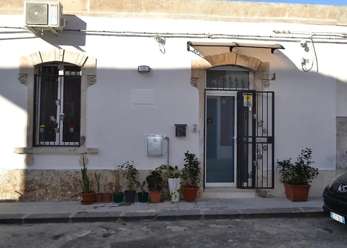 Regina Lucia 4* Syracuse